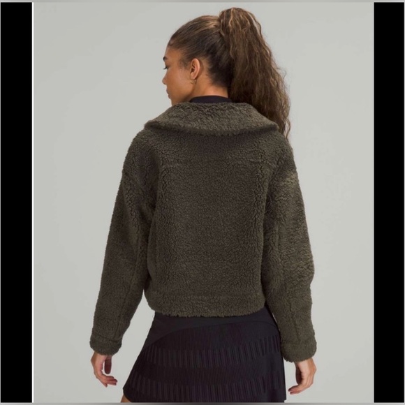 Lululemon Textured Fleece Button Jacket in Dark Olive Size 10 - Picture 2 of 14